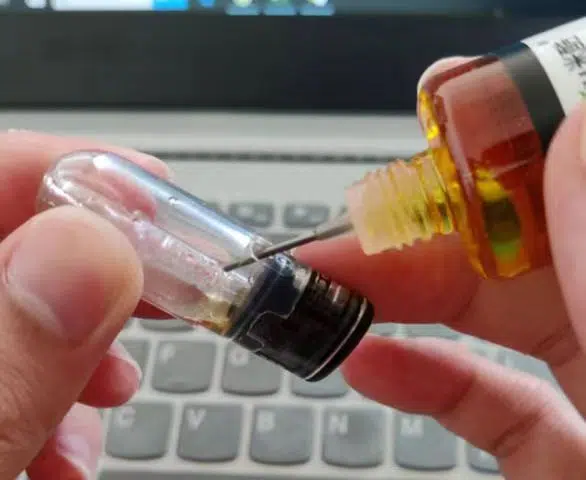 SP2S一代空倉 空煙彈 側面註油 千遍測試不漏油 適用所有一代主機 麻醉適用 🔥台灣現貨 711到付 2 SP2S一代空倉 空煙彈 側面註油 千遍測試不漏油 適用所有一代主機 麻醉適用 🔥台灣現貨 711到付 - 图片 2